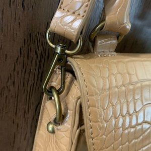 Camel purse with 2 straps